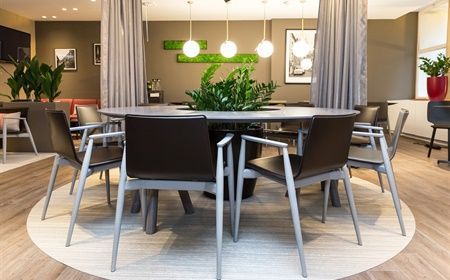 Decorating meeting space? Tips and inspiration